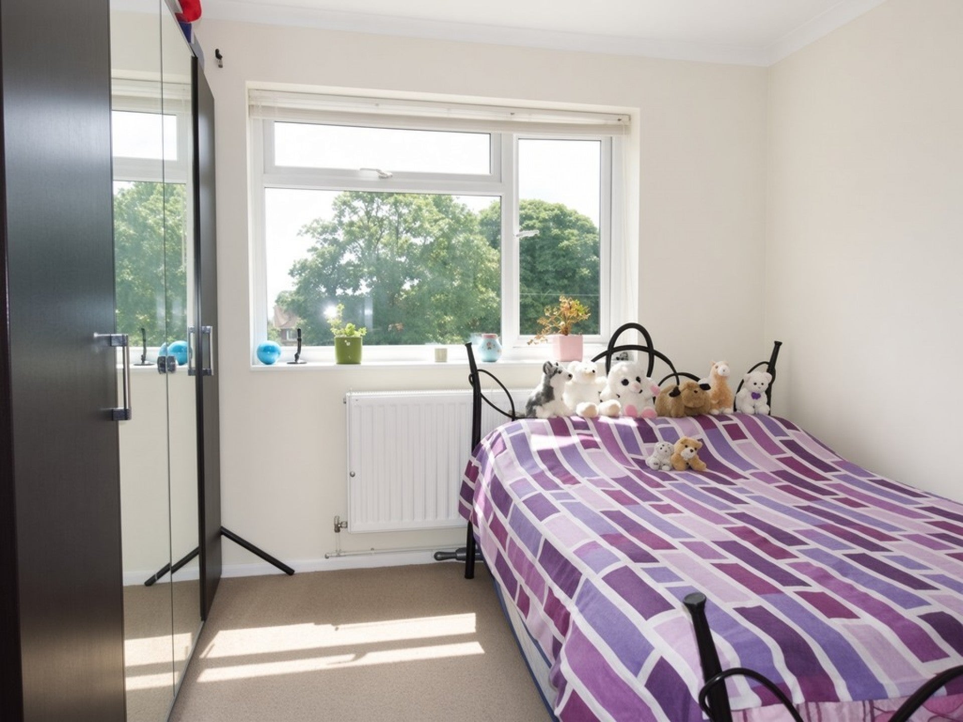 Flat Fontmell Close in Borough of Spelthorne