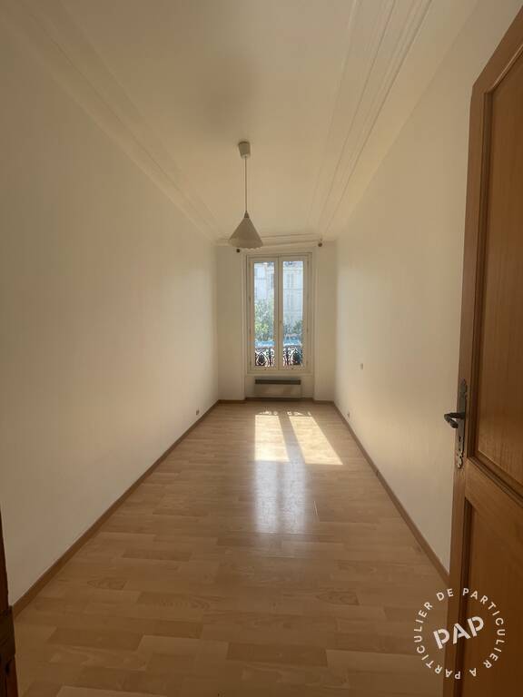 Flat Boulevard du Temple in Paris