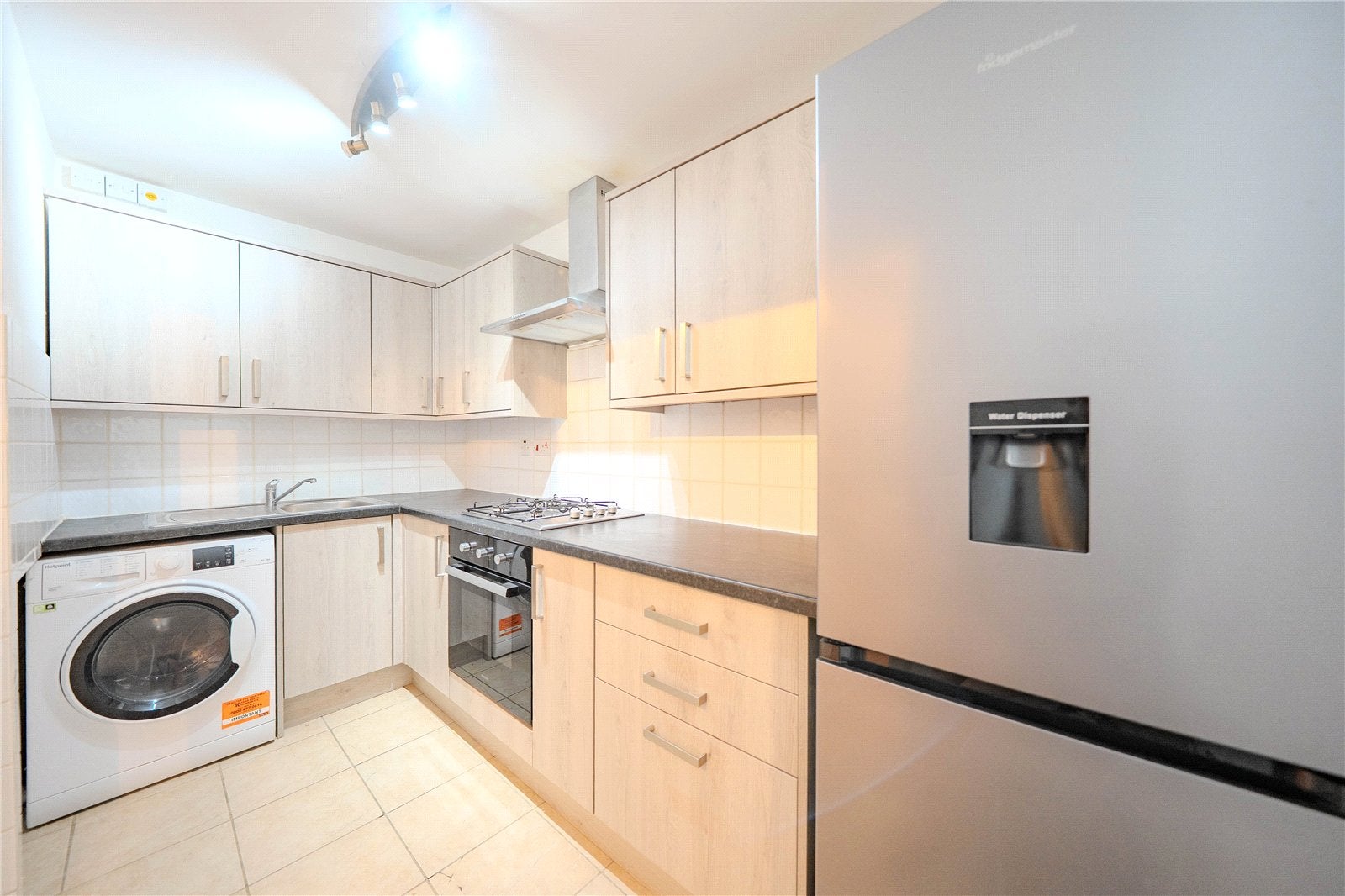 Flat Wycliffe Drive in Leeds