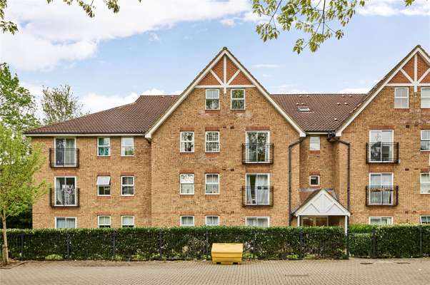 Flat Burghley Hall Close in Greater London