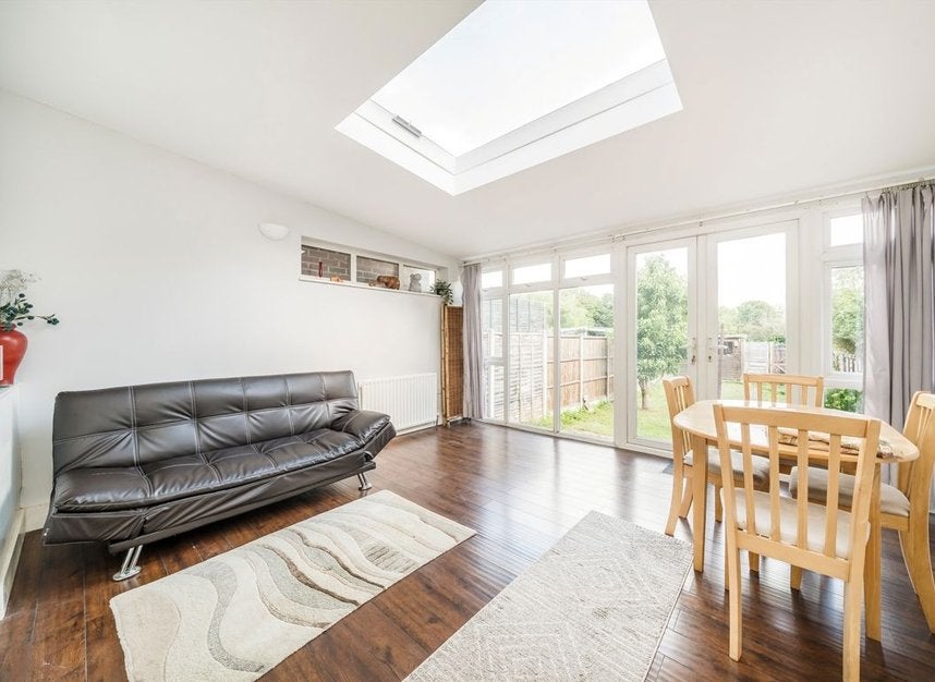 House Gladstone Road in Greater London