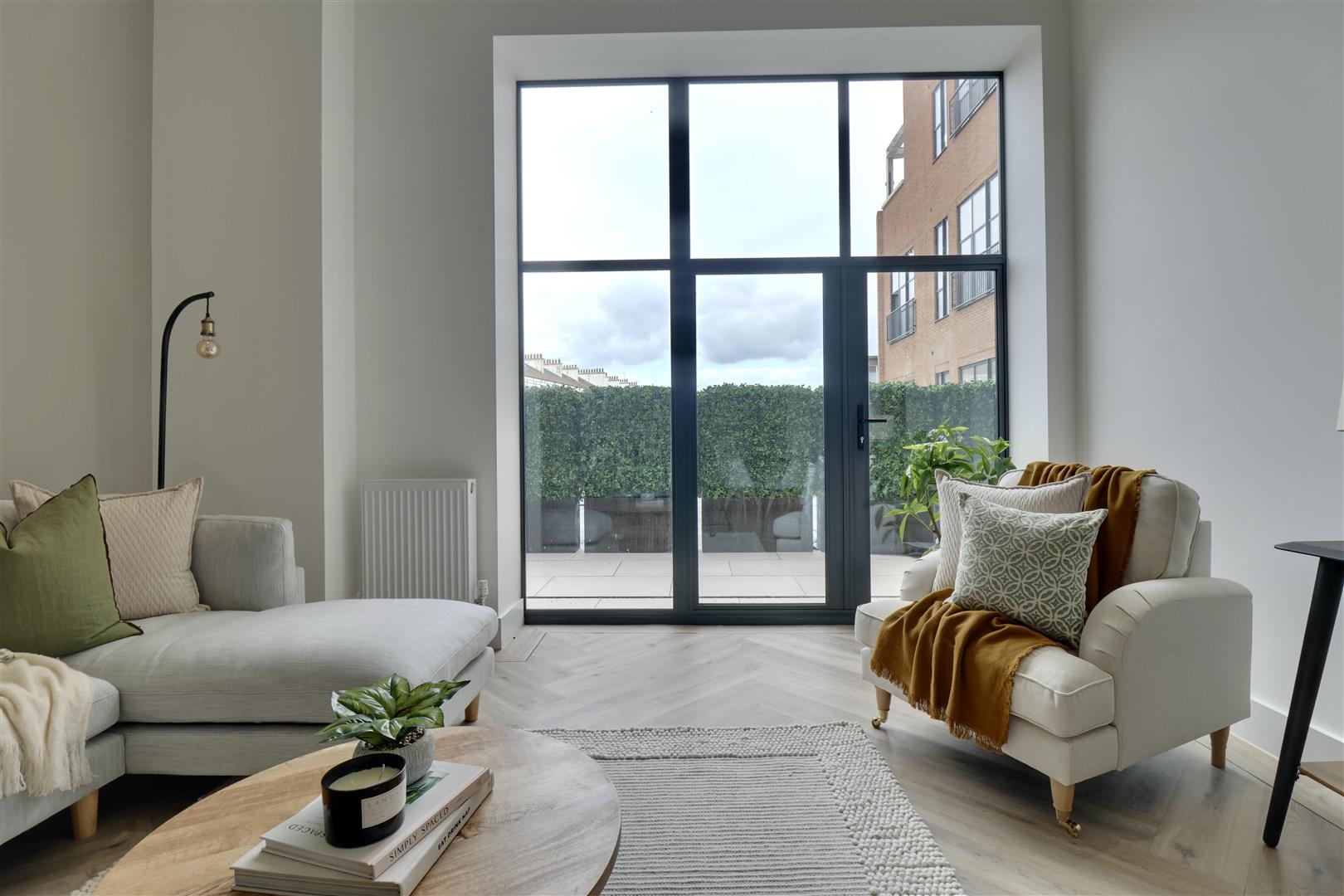 Flat Palmerston Road in Portsmouth