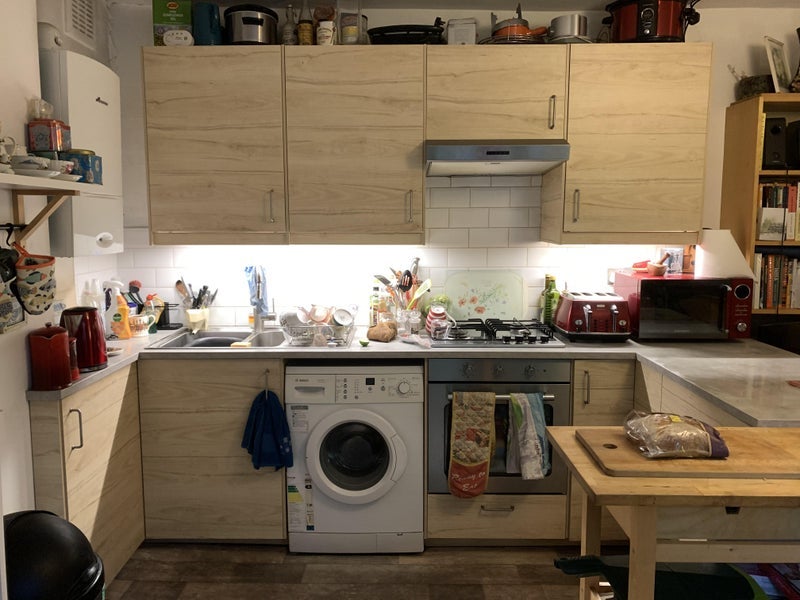 Flat Norwood Road in Greater London