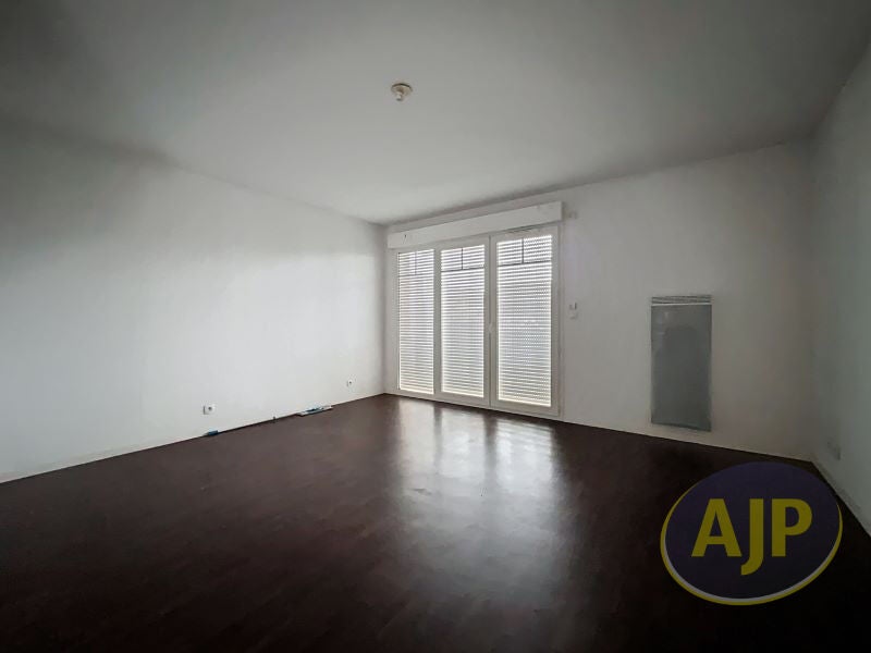 Appartement Chemin des Châtaigneraies à Blanquefort-sur-Briolance