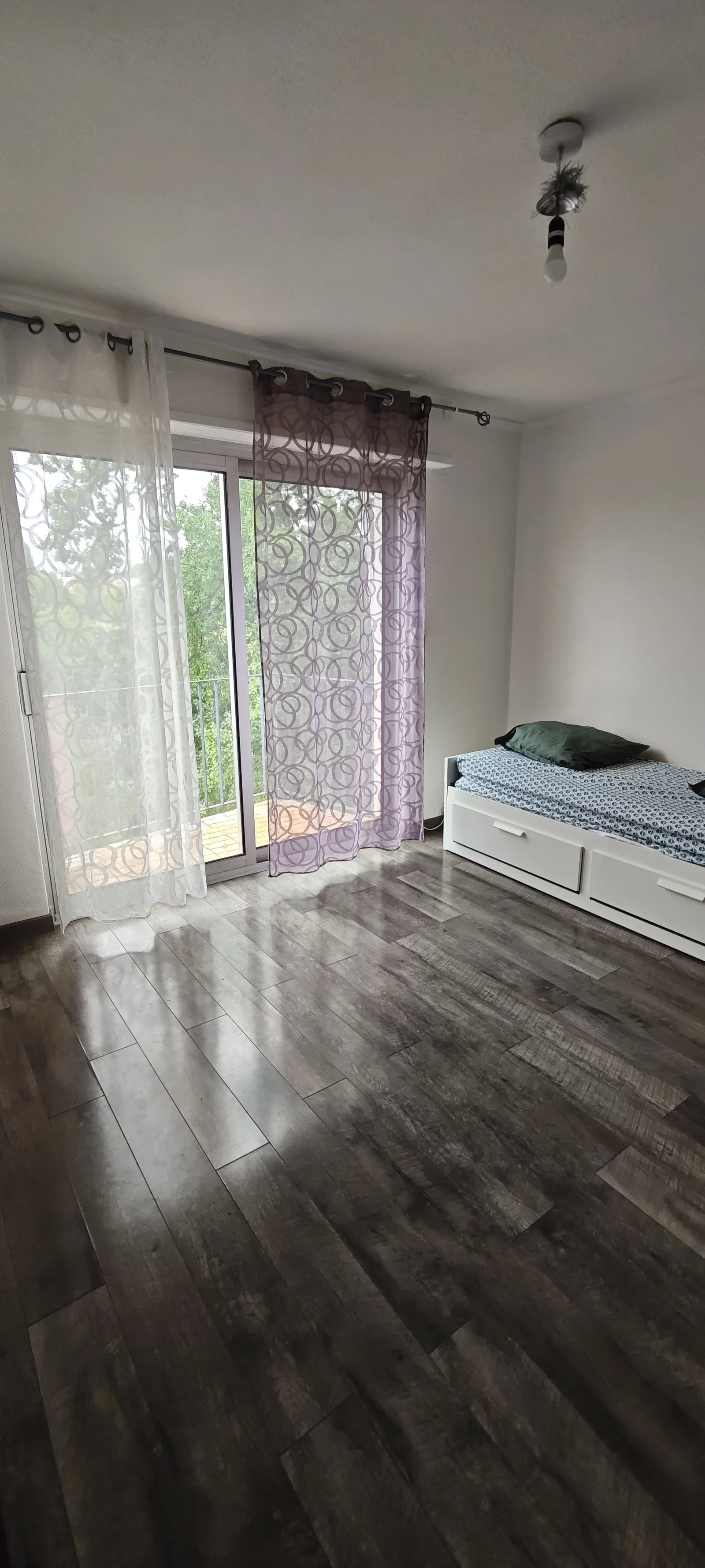 Chambre Rue du Lézard à Mulhouse