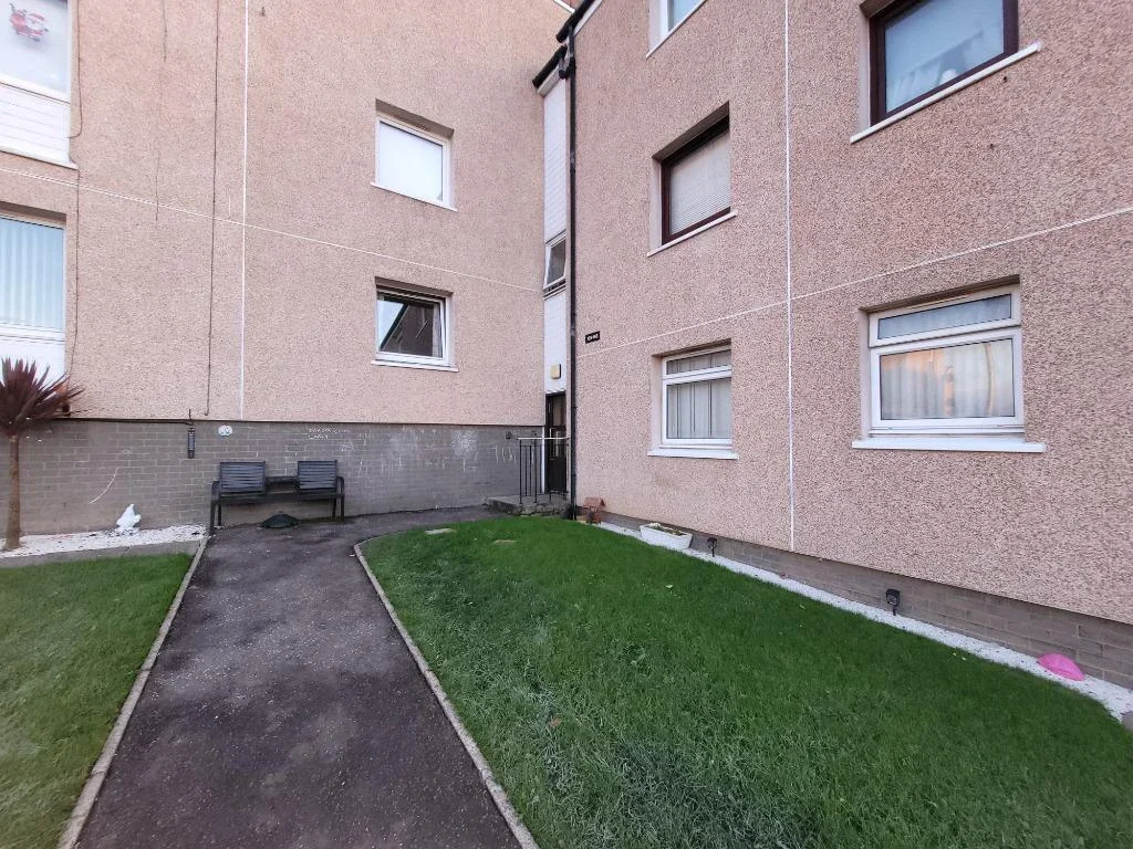 Flat Dickson Avenue in Dundee