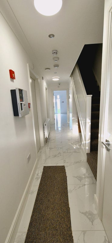 Room Burgett Road in Slough