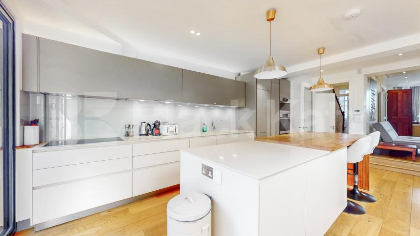 House Parkway in Greater London