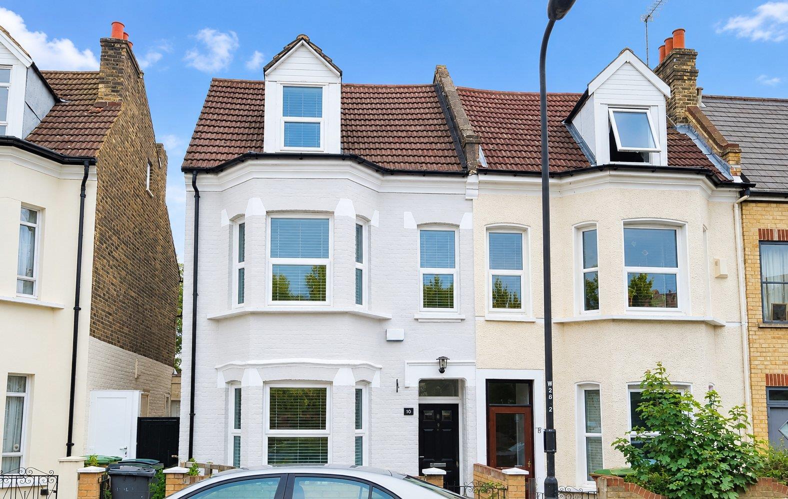 House Wiverton Road in Greater London