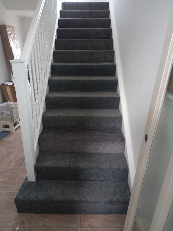 Room Nettlehill Road in Uphall Station