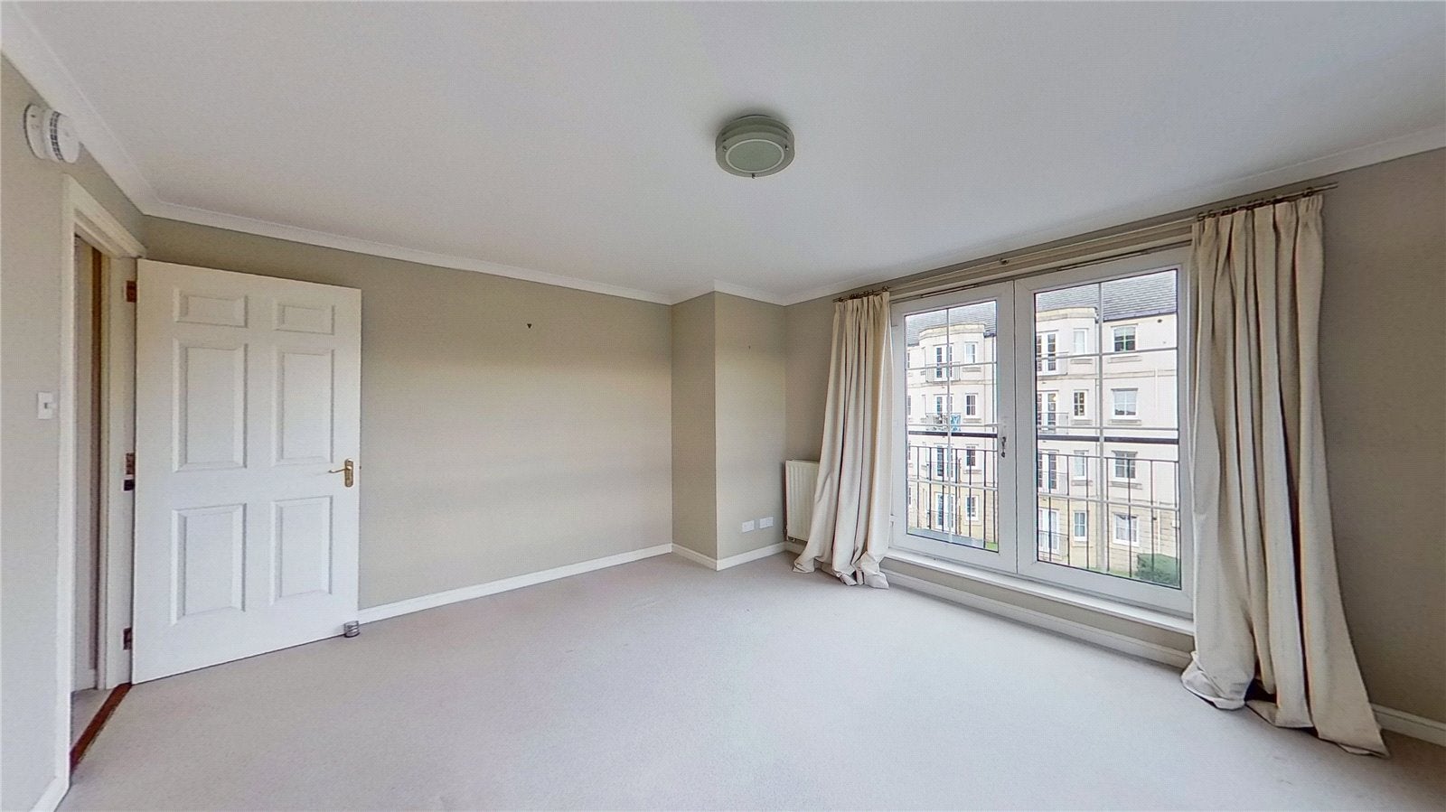 Flat Stead's Place in City of Edinburgh