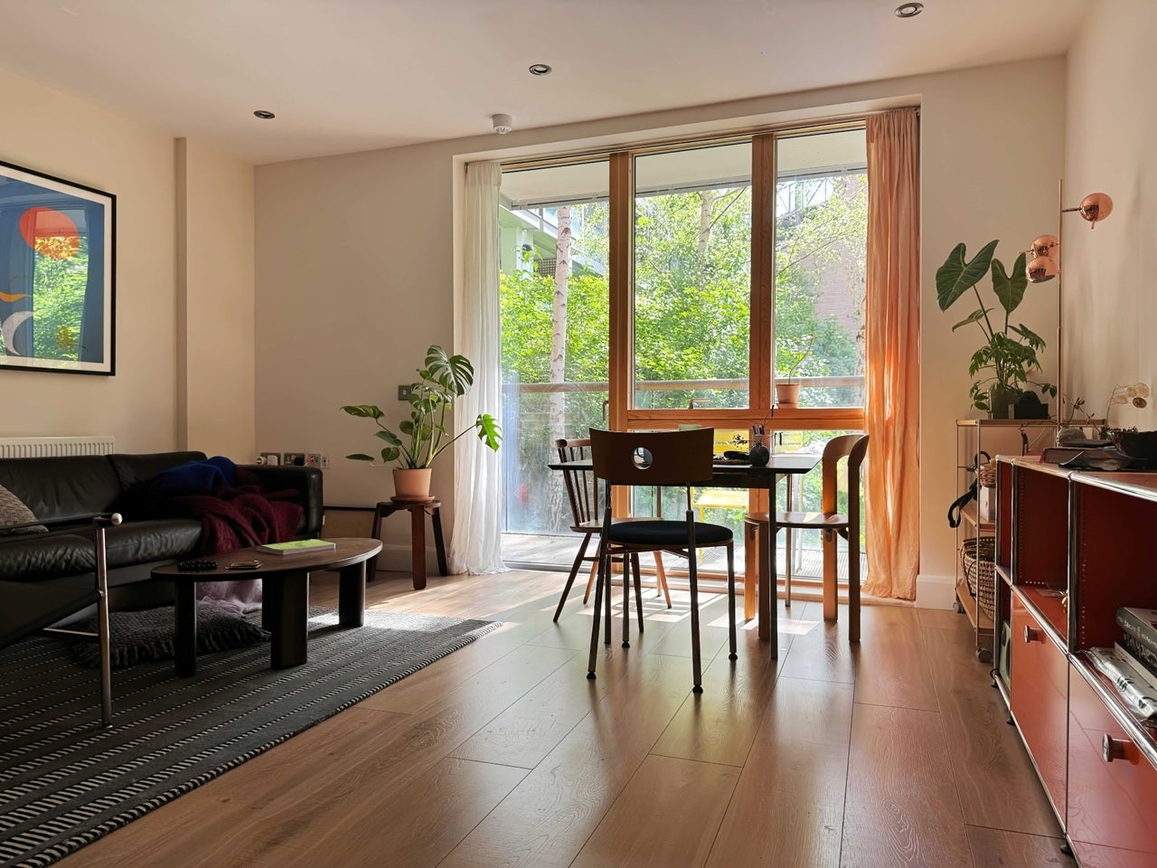 Flat Hertford Road in Greater London