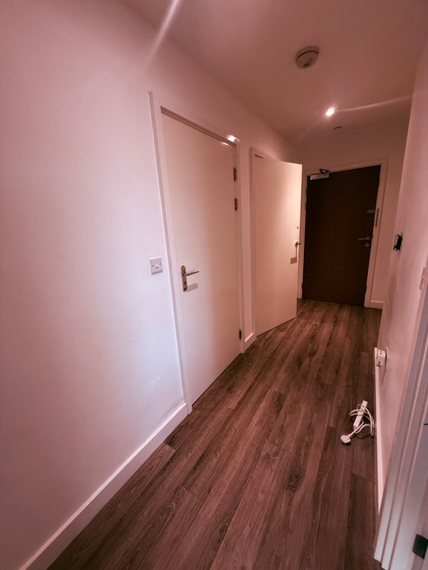 Room Plumstead Road in Greater London