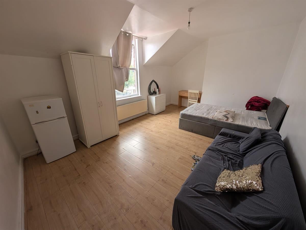 Room Princess Road in Manchester