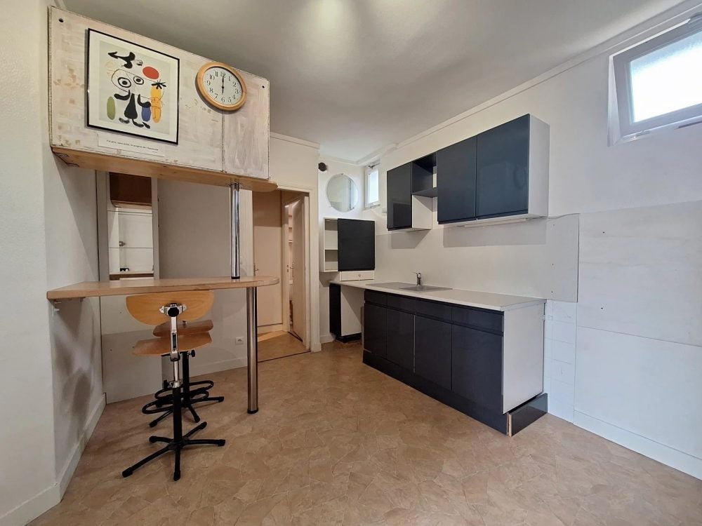 Flat Rue Camille Desmoulins in Tours