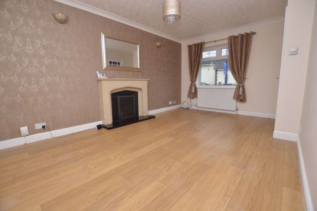 House Shortland Place in Hindley