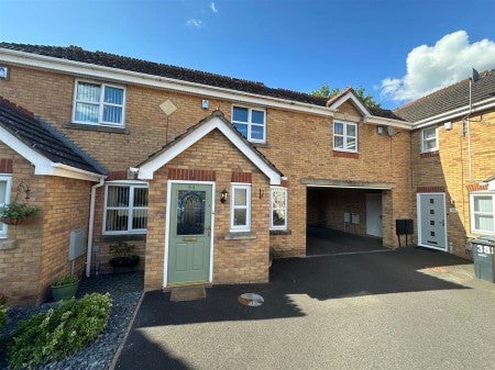 House Goldencross Way in Brierley Hill