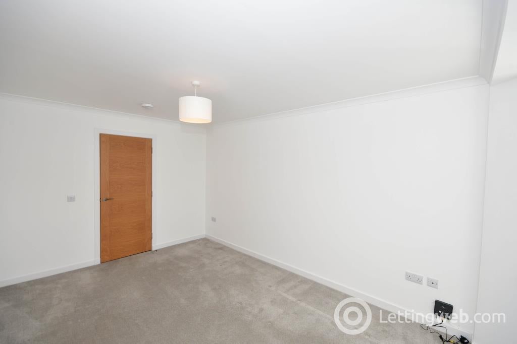 Flat Montague Row in Inverness
