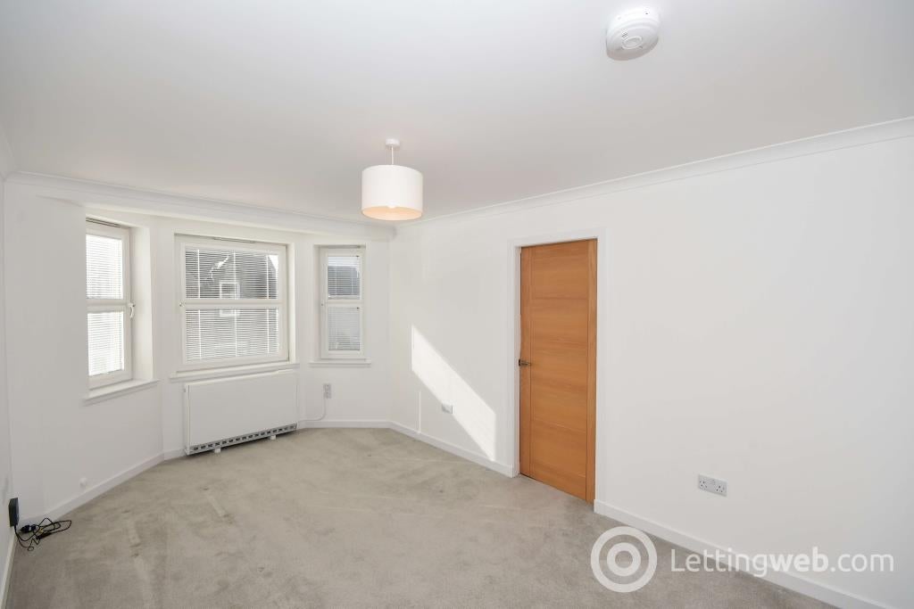 Flat Montague Row in Inverness