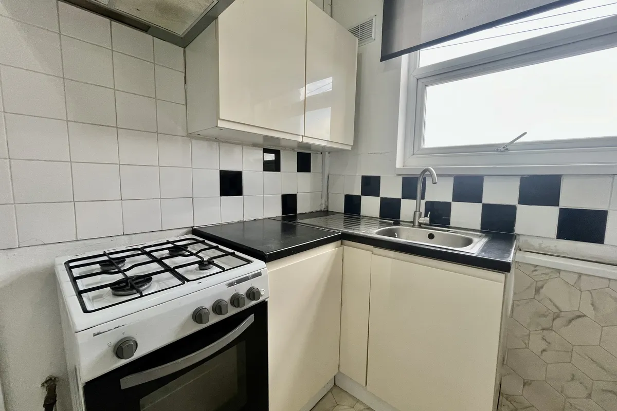 Flat Woodhouse Street in Leeds