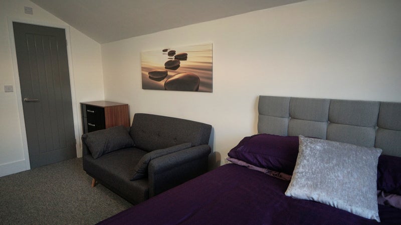 Room Sturdon Road in Bristol