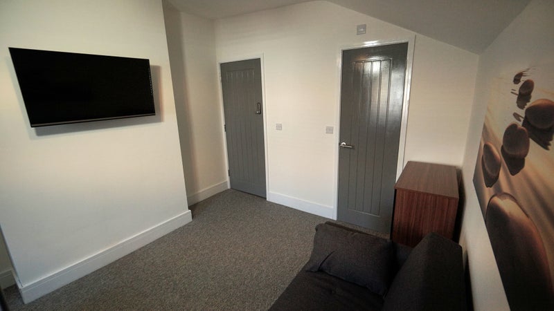 Room Sturdon Road in Bristol