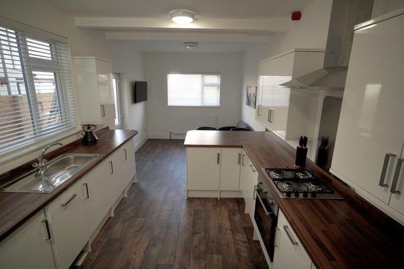 Room Sturdon Road in Bristol
