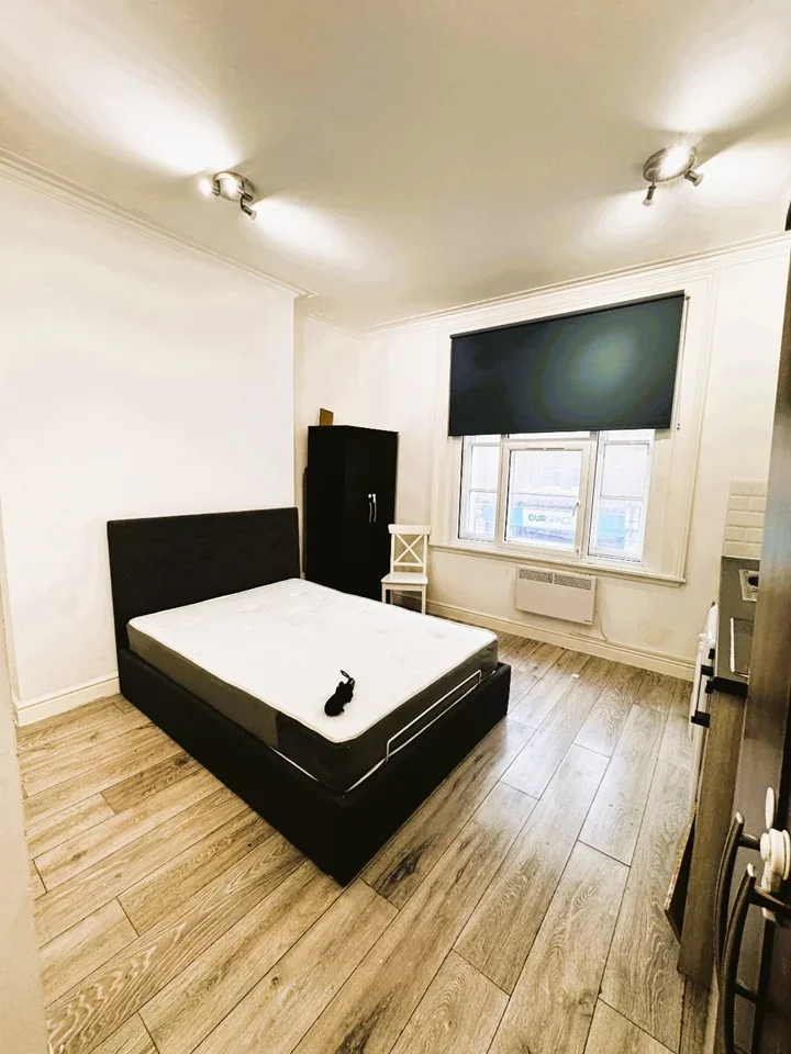 Flat New Park Road in Greater London