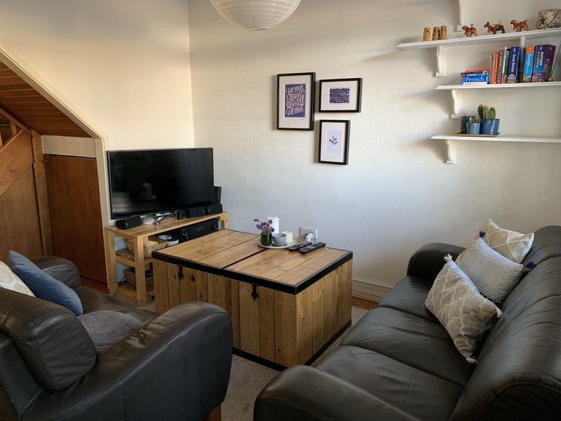 Room Highbury Station Road in Greater London