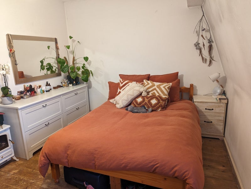 Room Highbury Station Road in Greater London
