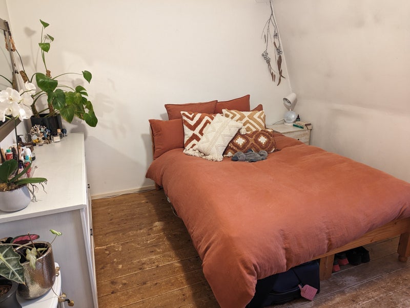 Room Highbury Station Road in Greater London