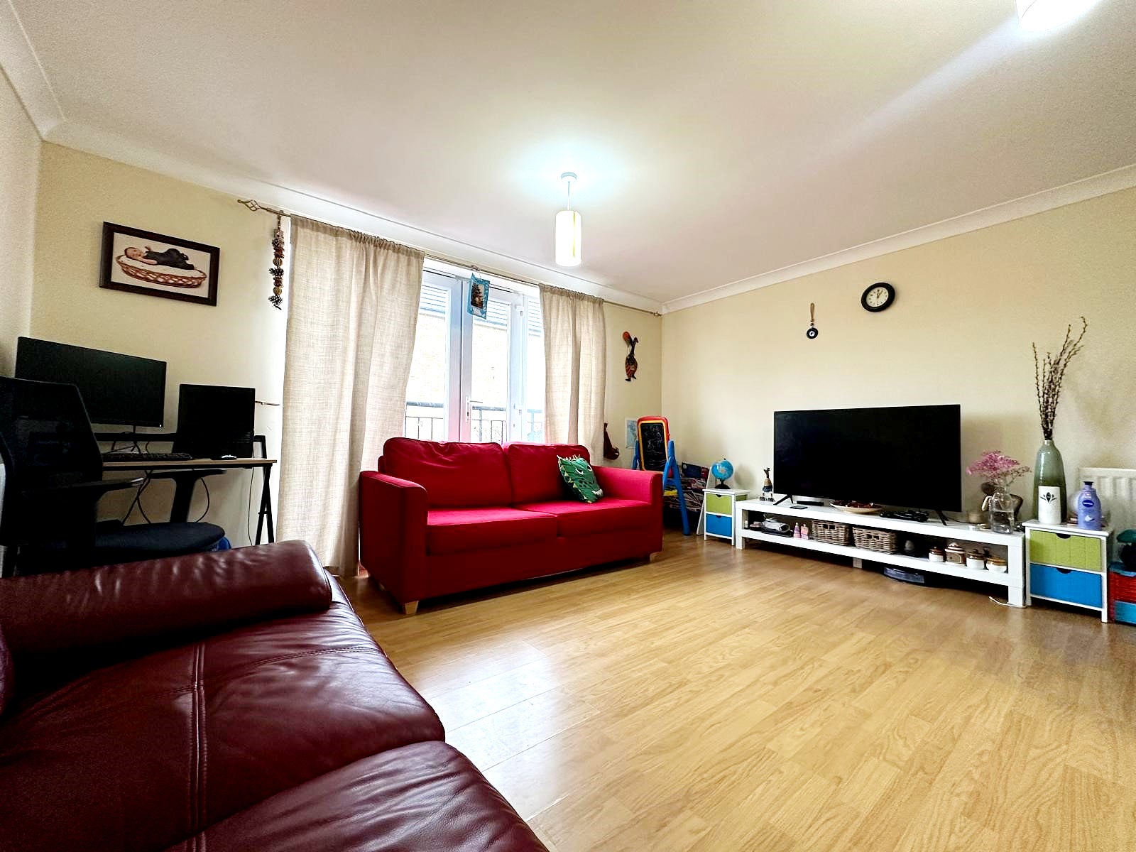 Flat Tregony Road in Greater London