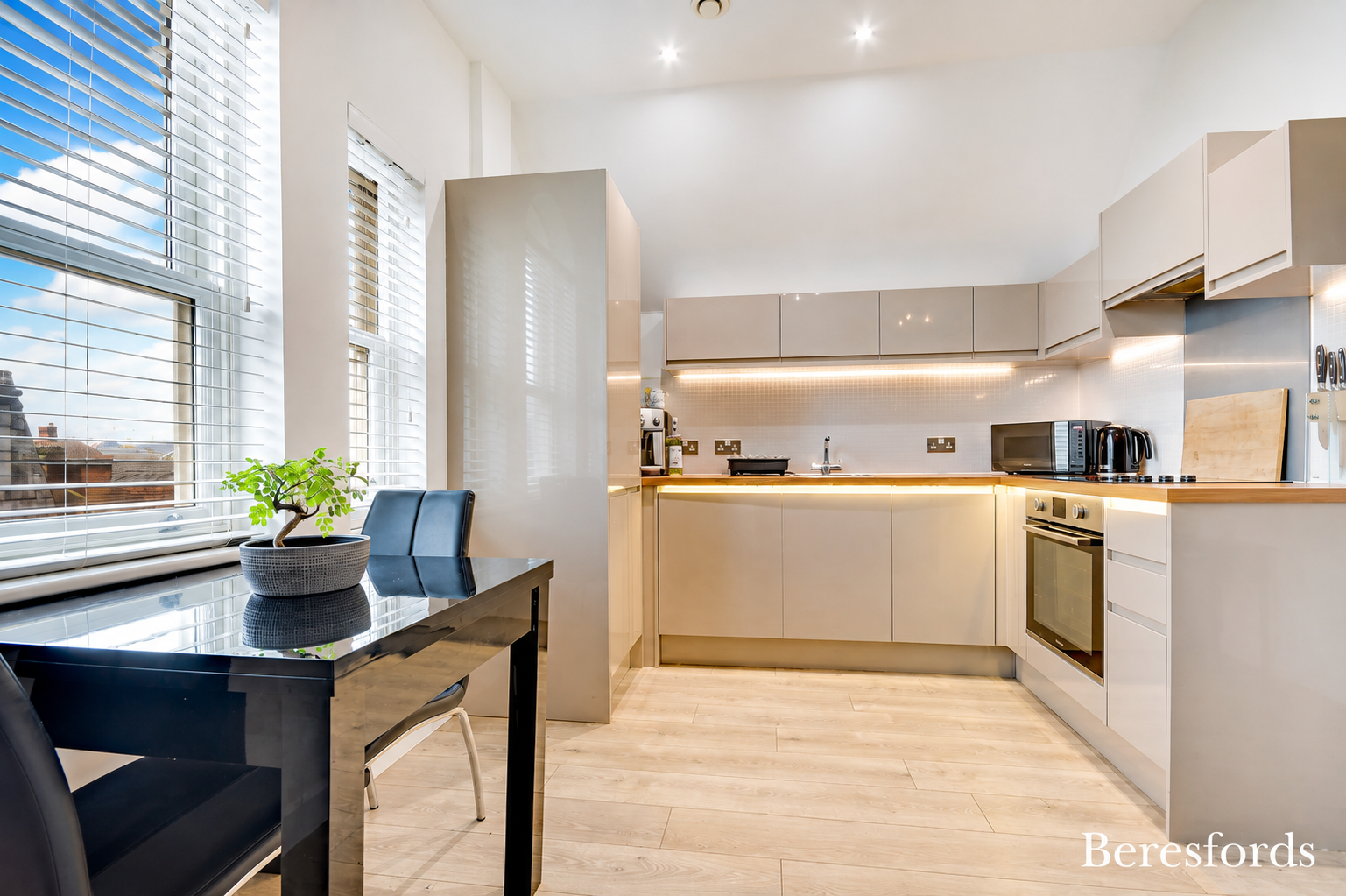 Flat Moulsham Street in Chelmsford