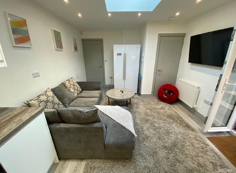 Room Dartmouth Road in Birmingham