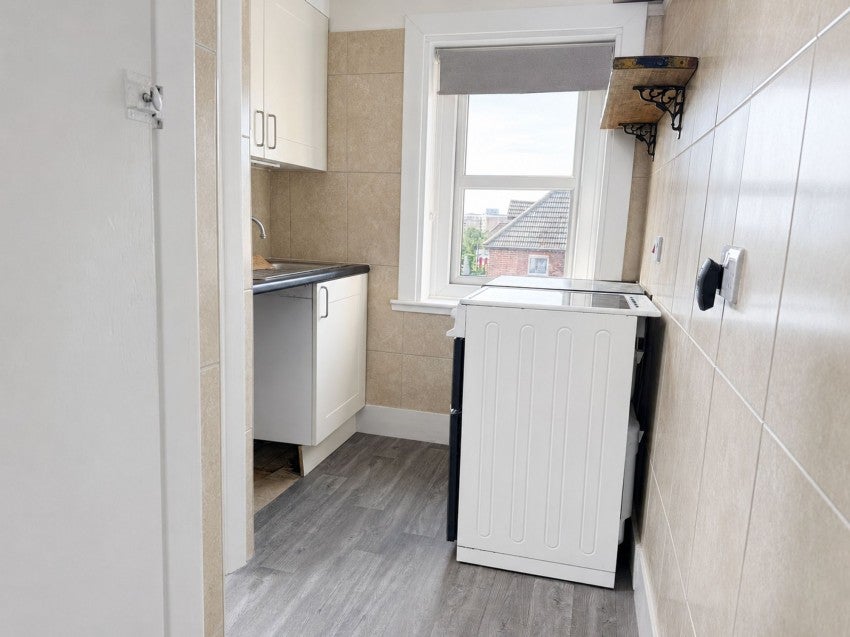 Flat Ashdown Road in Rother