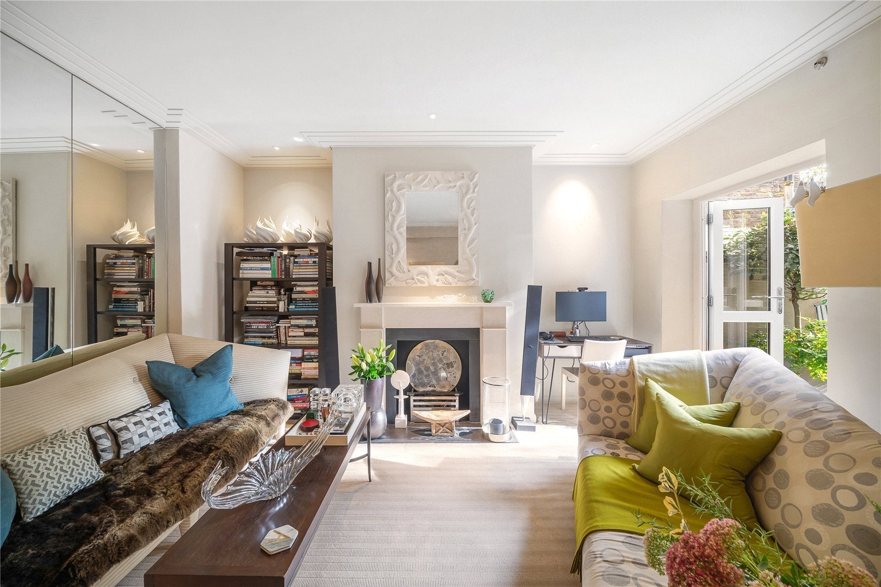 Flat Finborough Road in Greater London