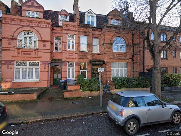 Room Brondesbury Villas in Greater London