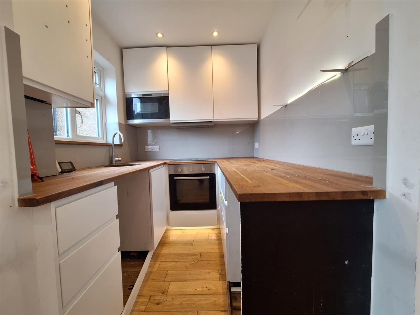 Flat Elmcroft Close in Greater London