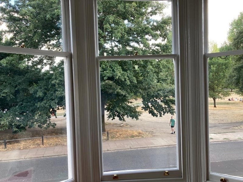Room Emmanuel Road in Greater London