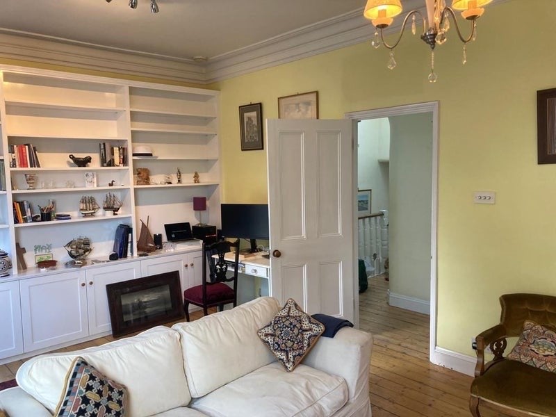 Room Emmanuel Road in Greater London