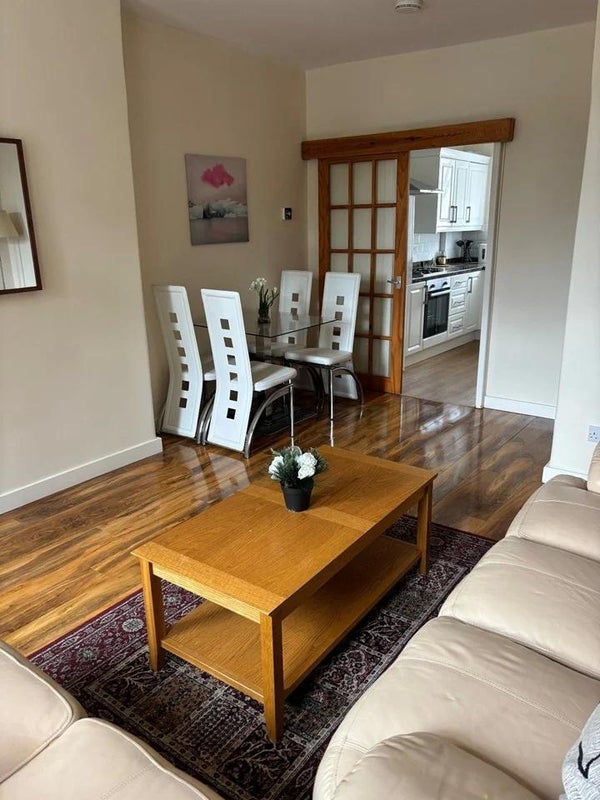 Room Balgreen Road in City of Edinburgh