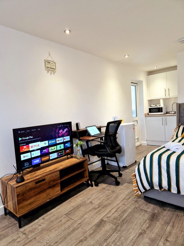 Room Grizedale Crescent in Preston
