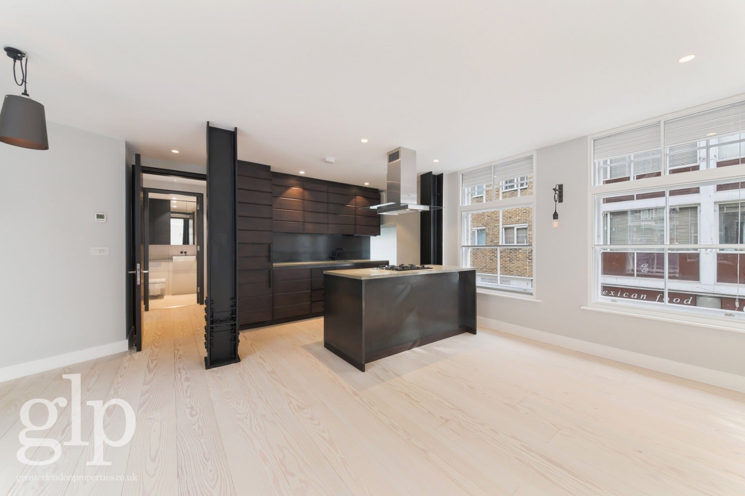 Flat Shelton Street in City of Westminster