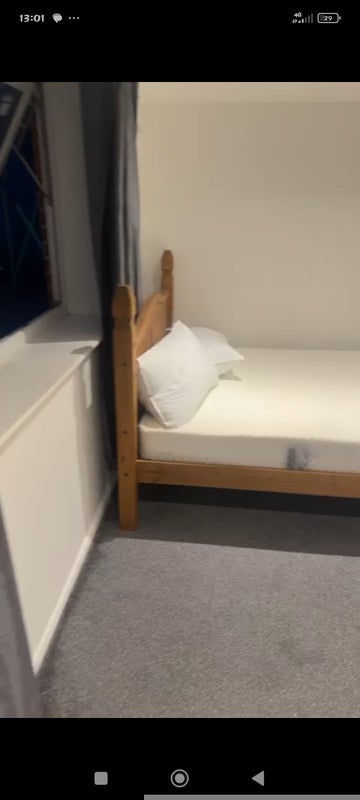 Room Pettacre Close in Greater London