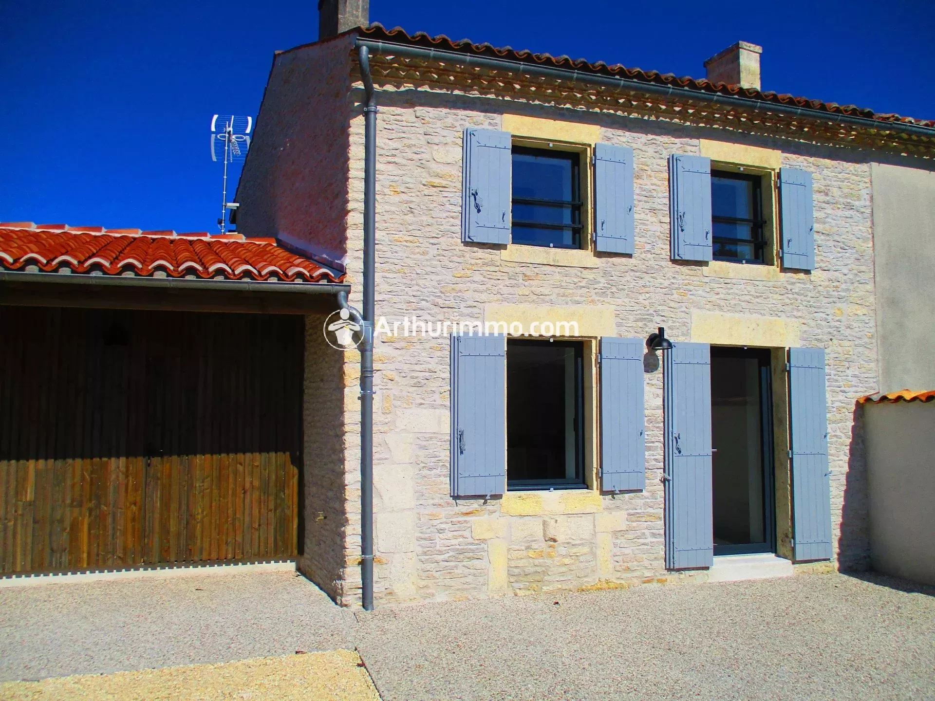 House Rue de la Géline in Asnières-la-Giraud