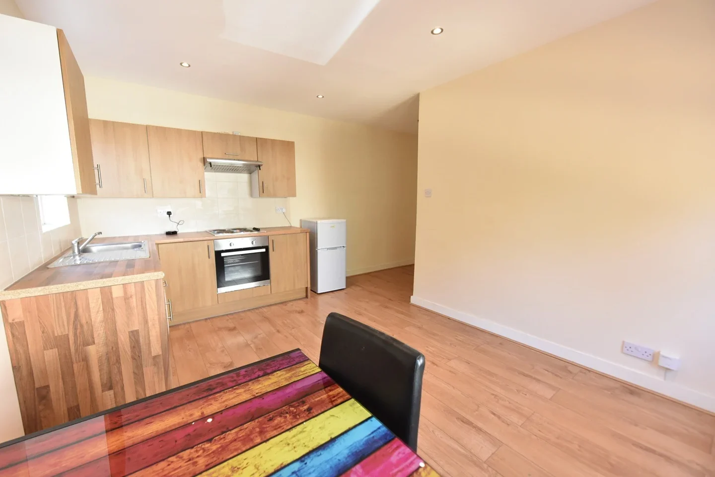 Flat Balham High Road in Greater London