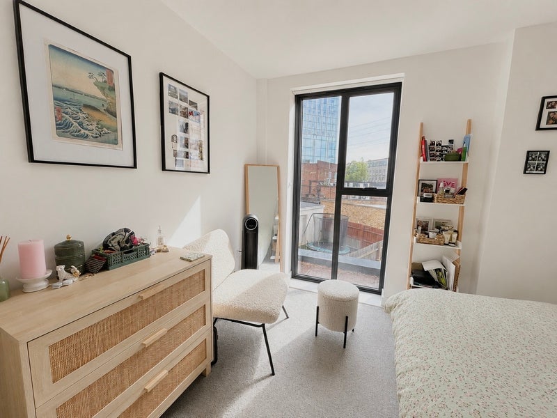 Room Valley Gardens in Greater London
