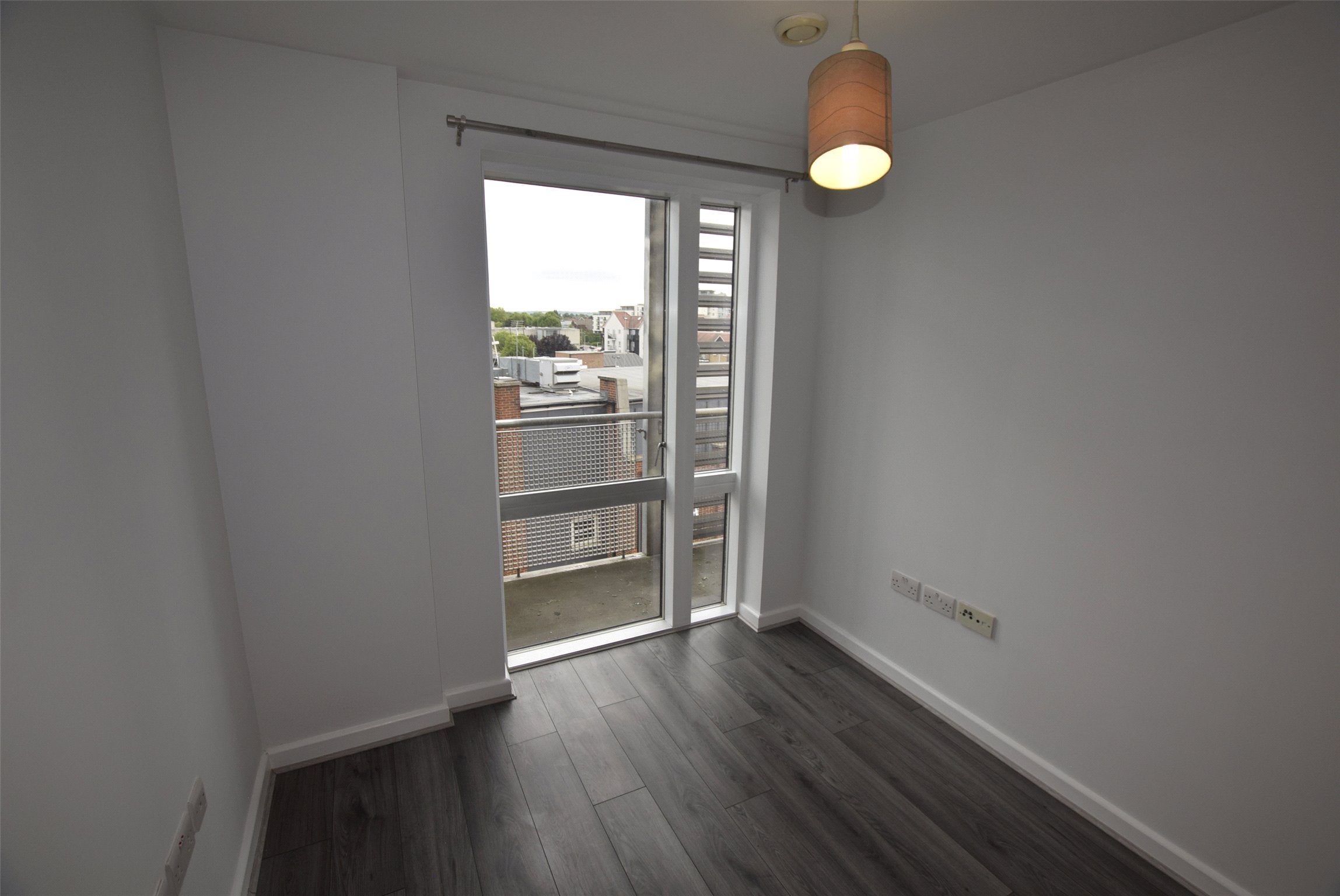 Flat Ducking Stool Court in Greater London