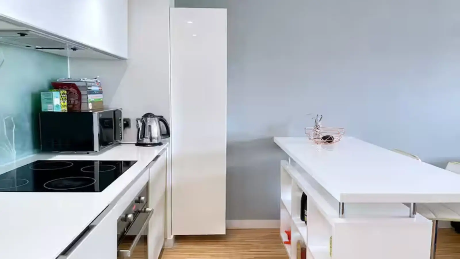 Flat Grafton Square in Greater London