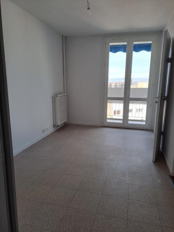 Flat Rue Maréchal de Lattre de Tassigny in Chalon-sur-Saône